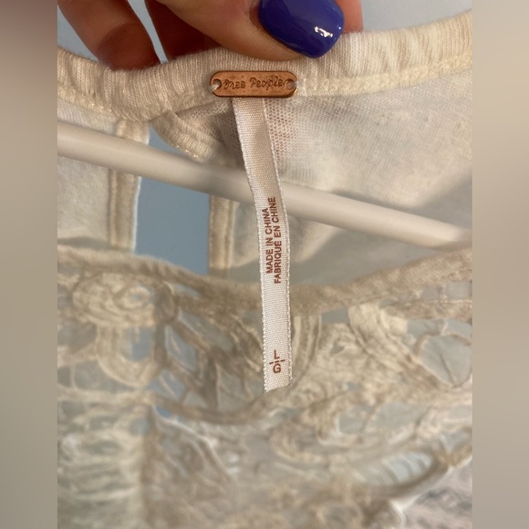 FREE PEOPLE white crochet sleeveless boho top Size Large - Picture 3 of 6